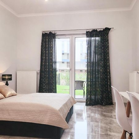 Na Grobli 20 Apartament Z Ogrodkiem Vratislav Exteriér fotografie