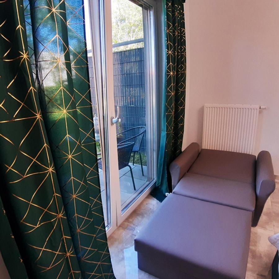 Na Grobli 20 Apartament Z Ogrodkiem Vratislav Exteriér fotografie