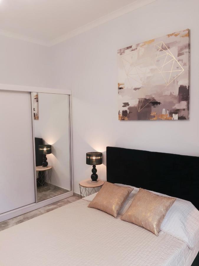 Na Grobli 20 Apartament Z Ogrodkiem Vratislav Exteriér fotografie