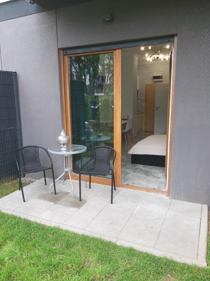 Na Grobli 20 Apartament Z Ogrodkiem Vratislav Exteriér fotografie