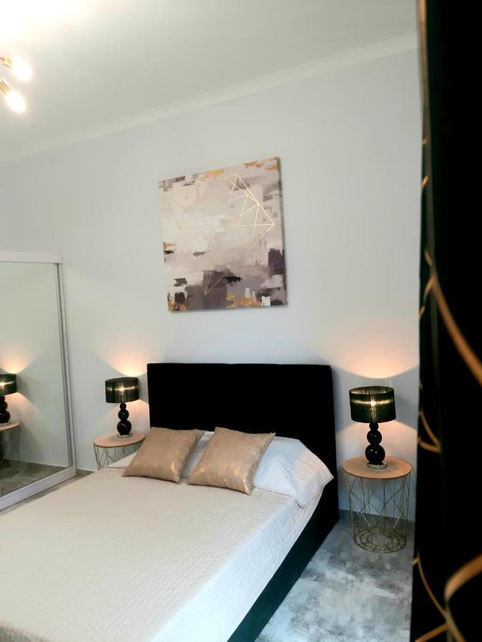 Na Grobli 20 Apartament Z Ogrodkiem Vratislav Exteriér fotografie